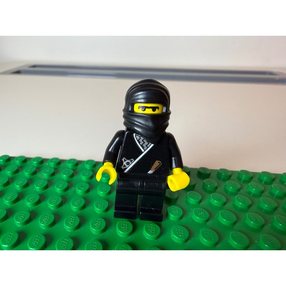LEGO Ninja Minifigure Unisex OS Vintage Black Shuriken Dagger